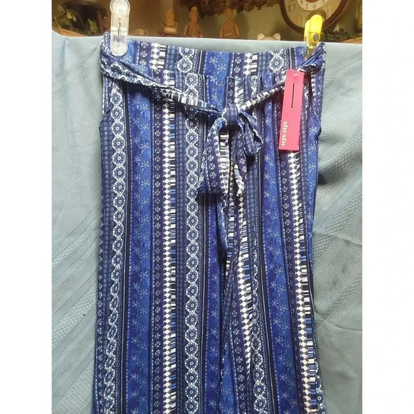 Ladies Summer light weight Lounge Pants Dress them up or down Beach wear New - Picture 4 of 4